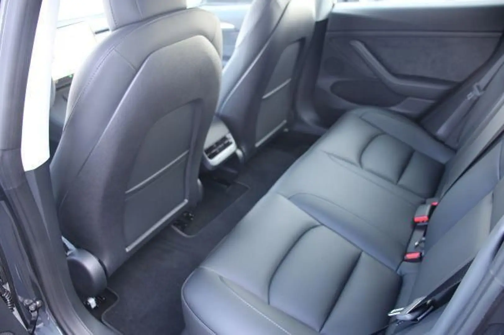 Model 3 Performance Dual AWD Elektro Autopilo...