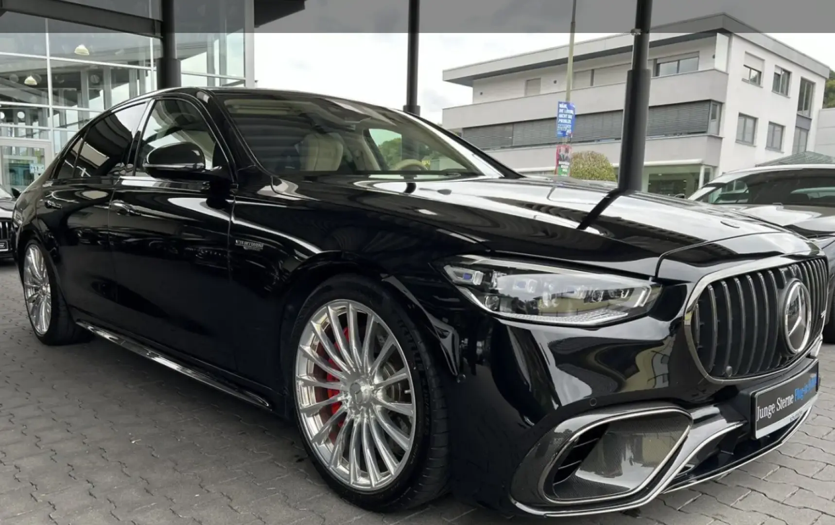 AMG S 63 E Perf First-Class Carbon Burm4D Pano