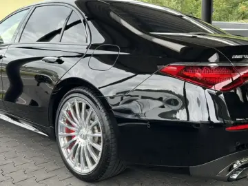 AMG S 63 E Perf First-Class Carbon Burm4D Pano