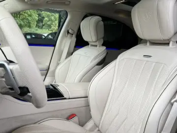 AMG S 63 E Perf First-Class Carbon Burm4D Pano