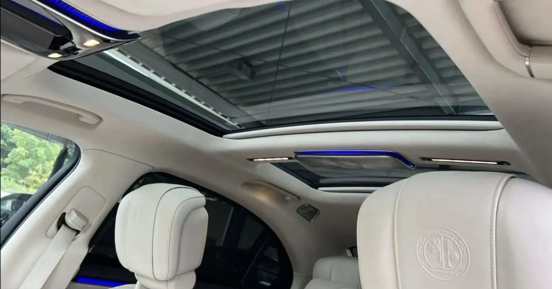 AMG S 63 E Perf First-Class Carbon Burm4D Pano