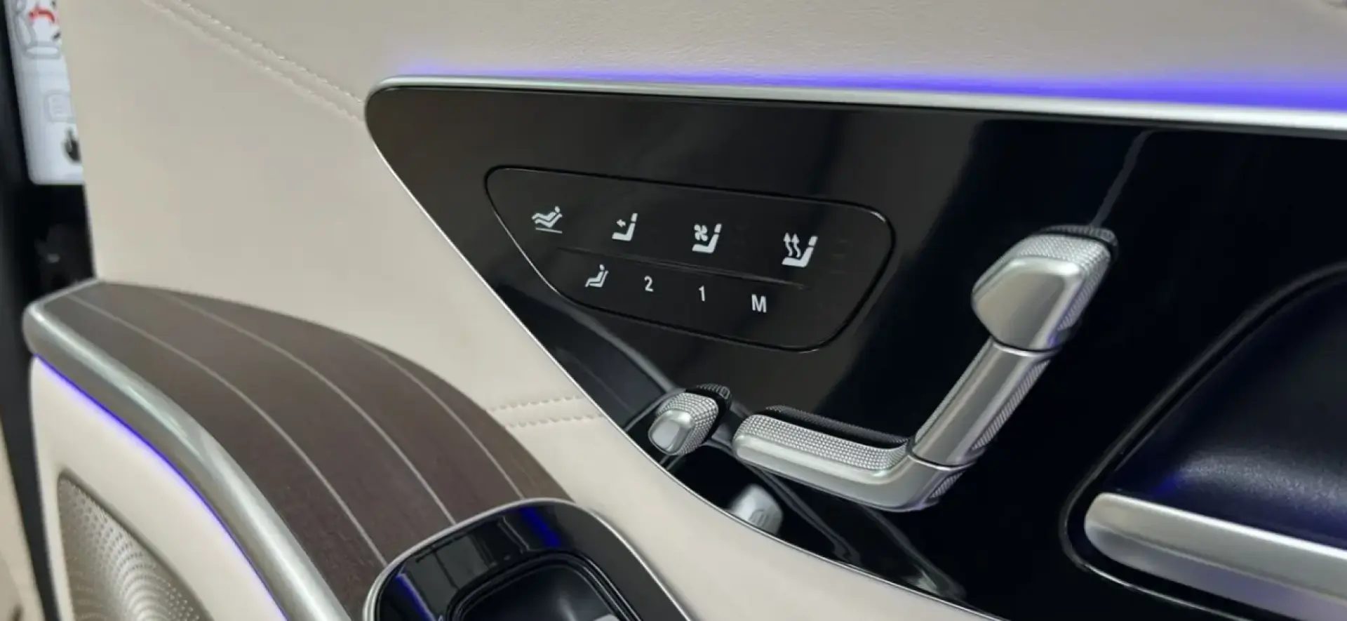 AMG S 63 E Perf First-Class Carbon Burm4D Pano