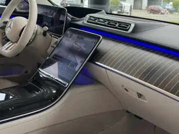 AMG S 63 E Perf First-Class Carbon Burm4D Pano