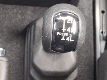 Suzuki Jimny 1.5 ALLGRIP GLX AT