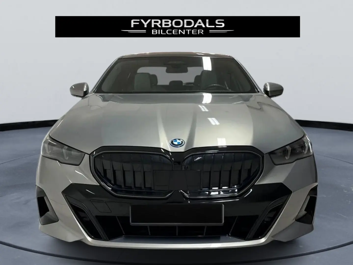 550e 550 e xDrive M Sport Pro 490hp PANO B&W VAT