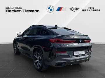 X6 xDrive30d M Sport IconicGlow Parking Head-Up