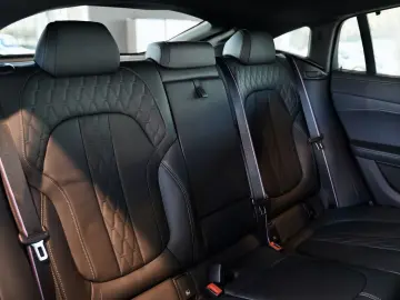 X6 40 d xD M Sportpaket  2.H    ACC  H&K  H-UP