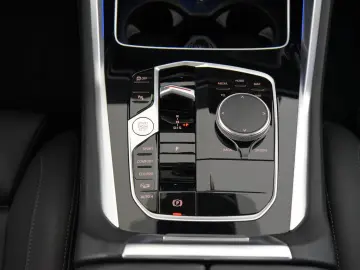 X6 xDrive30d M Sport Pro H&K Head-Up UVP 116.800