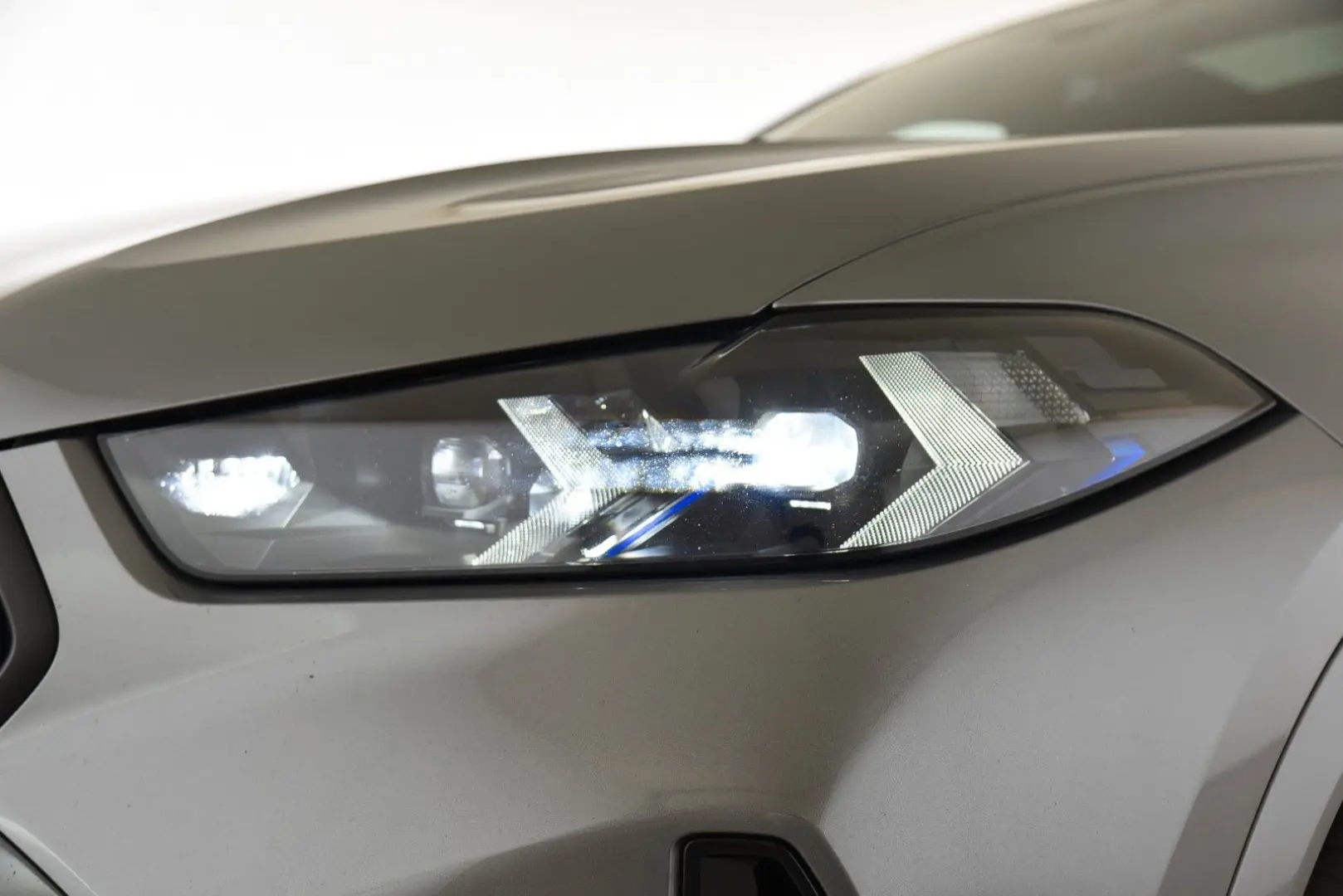 X6 xDrive30d M Sport Pro H&K Head-Up UVP 116.800