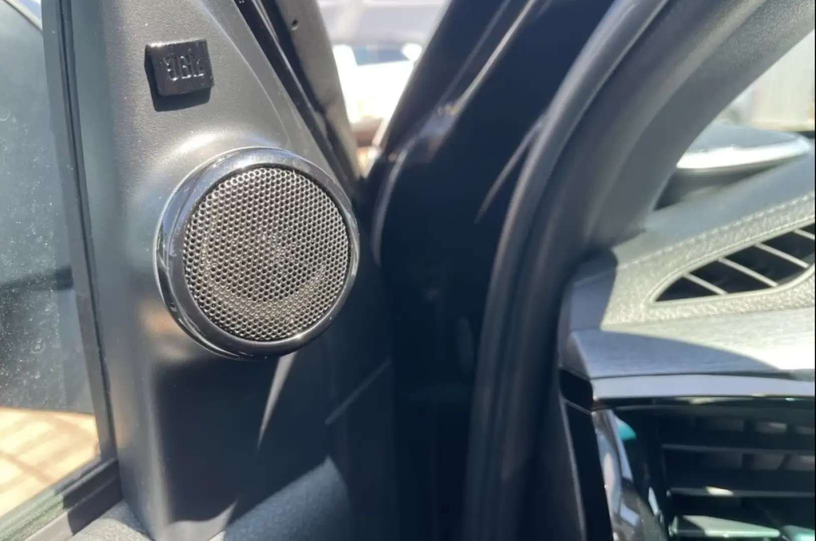 Toyota HiLux 4x4 Double Cab MHEV Autm. Invincible