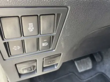 Toyota HiLux 4x4 Double Cab MHEV Autm. Invincible