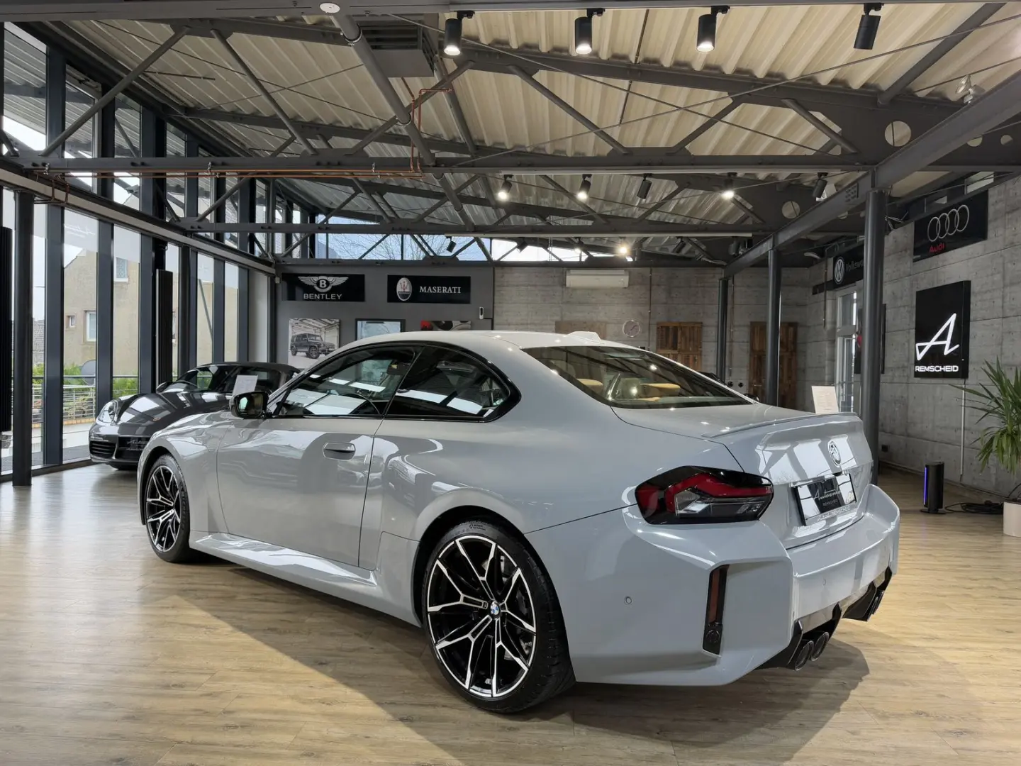 M2 DGK KAMERA SCHALE LED NAVI HEADUP WIDESCREEN