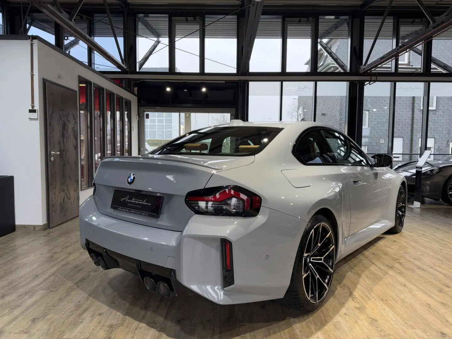 M2 DGK KAMERA SCHALE LED NAVI HEADUP WIDESCREEN