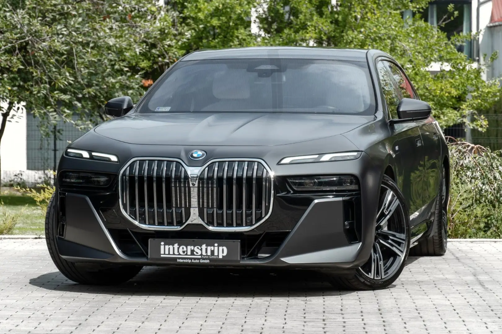 750e M SPORT.SKY.SOFTC.B&W.DR.ASS.360.INDIVIDUAL