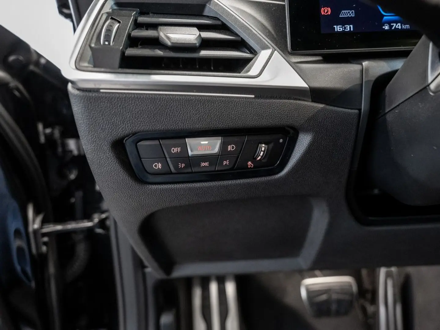 M2 Coupe HUD LED ACC NAVI H K KAMERA LEDER SHZ