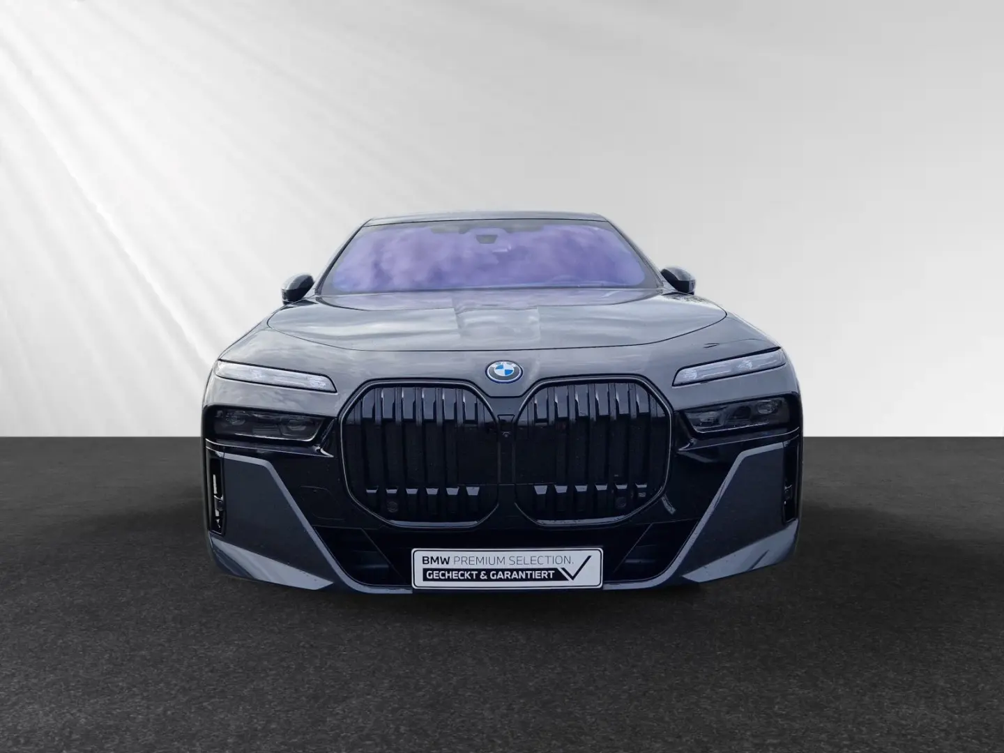 750e xDrive  € 1.190 Zubehörbonus M Sport Pro