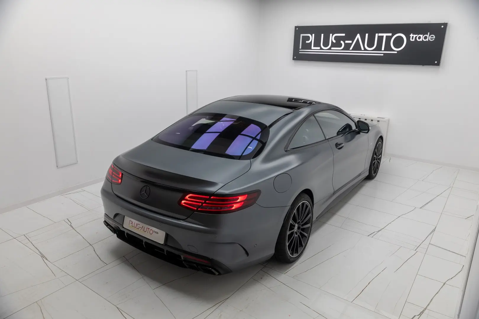 S400 4Matic Coupe - MANUFAKTUR SELENITE GRAY MATT