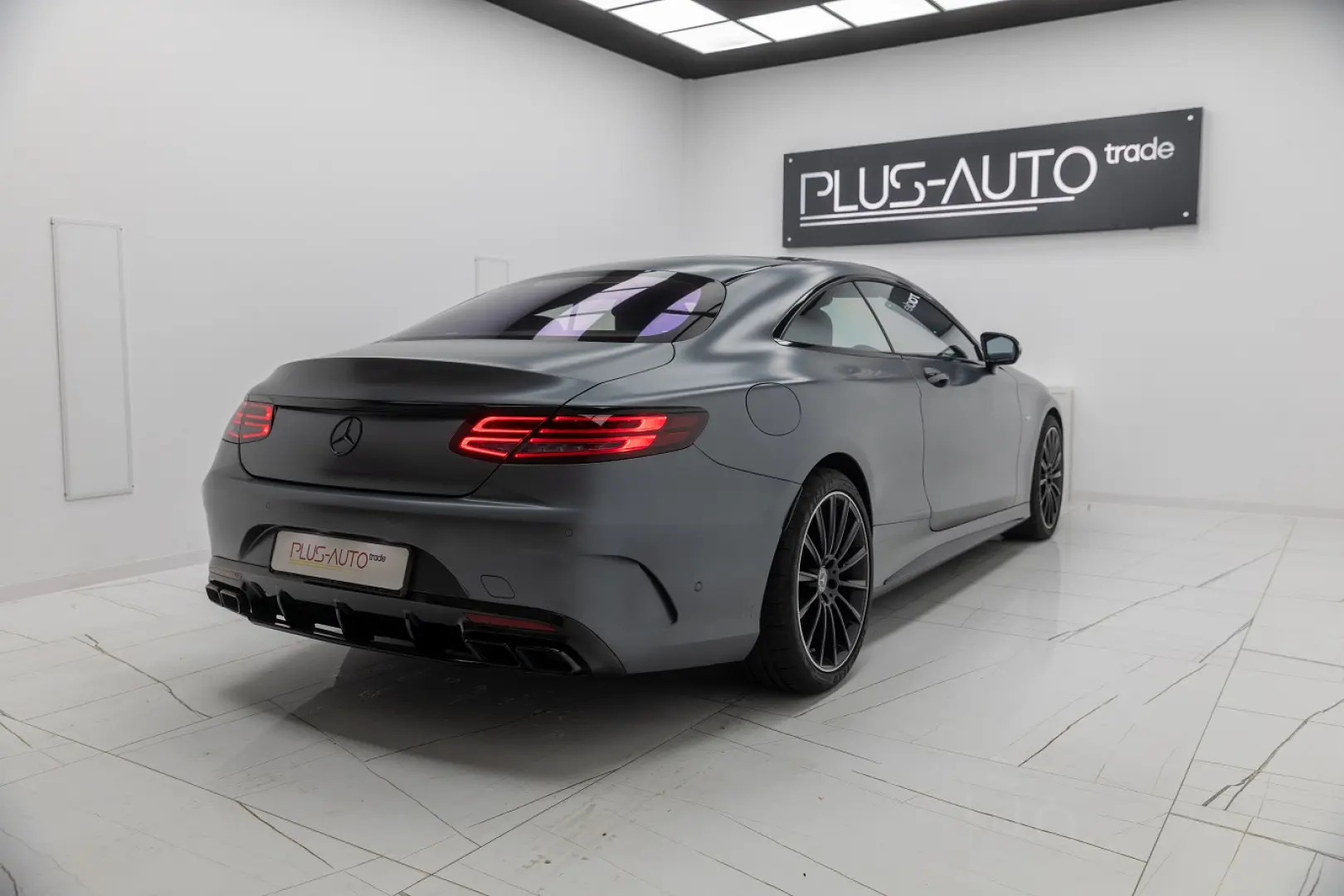 S400 4Matic Coupe - MANUFAKTUR SELENITE GRAY MATT