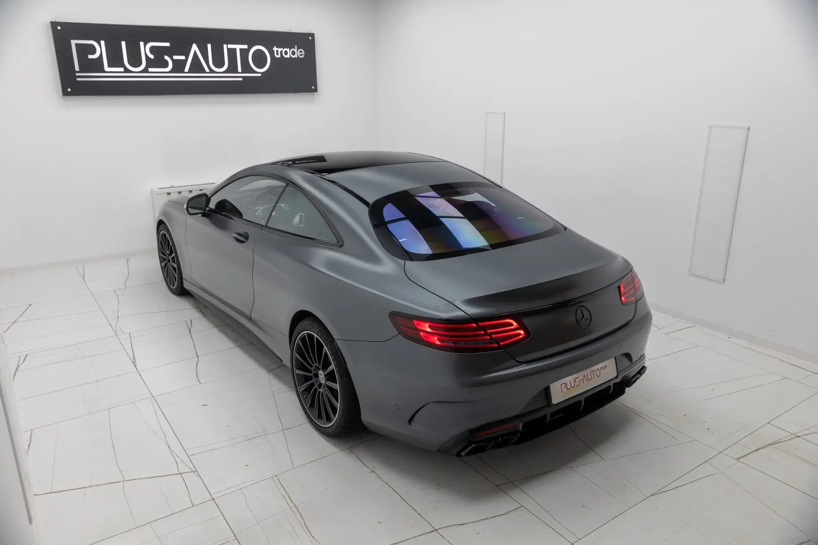 S400 4Matic Coupe - MANUFAKTUR SELENITE GRAY MATT