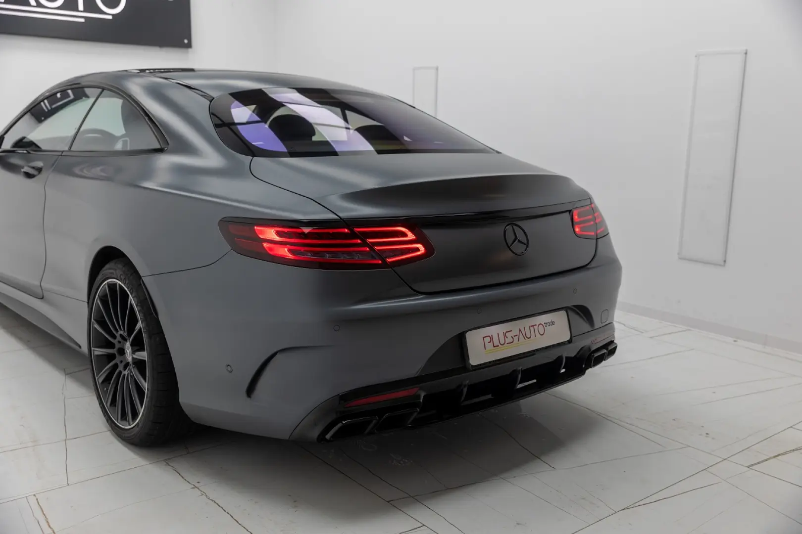 S400 4Matic Coupe - MANUFAKTUR SELENITE GRAY MATT