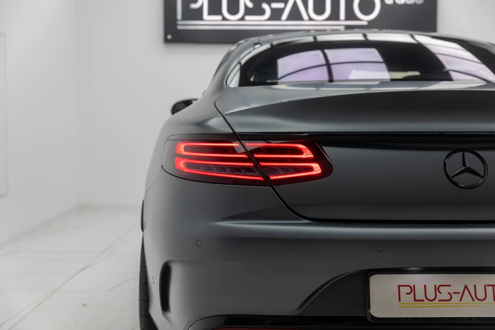 S400 4Matic Coupe - MANUFAKTUR SELENITE GRAY MATT