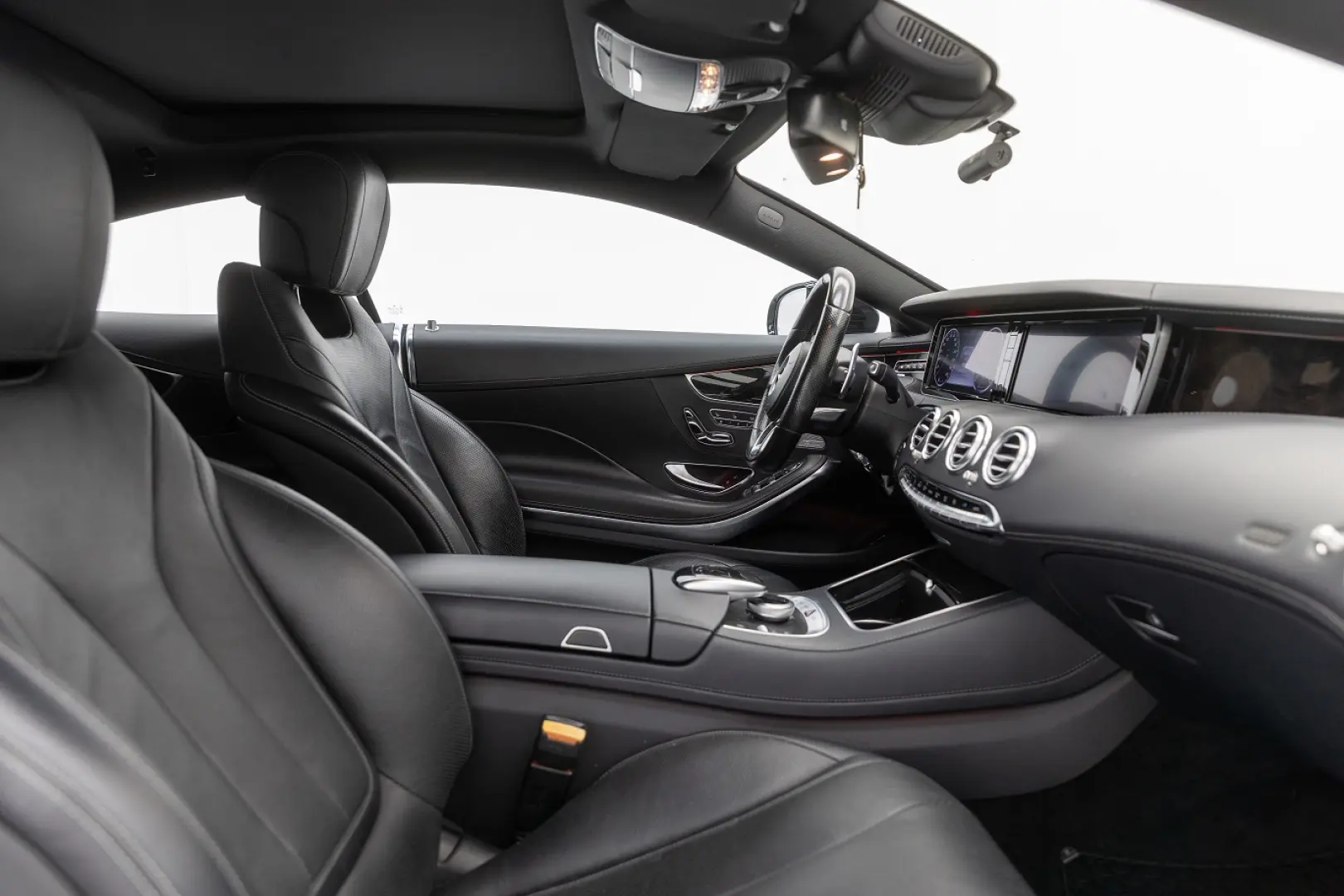 S400 4Matic Coupe - MANUFAKTUR SELENITE GRAY MATT