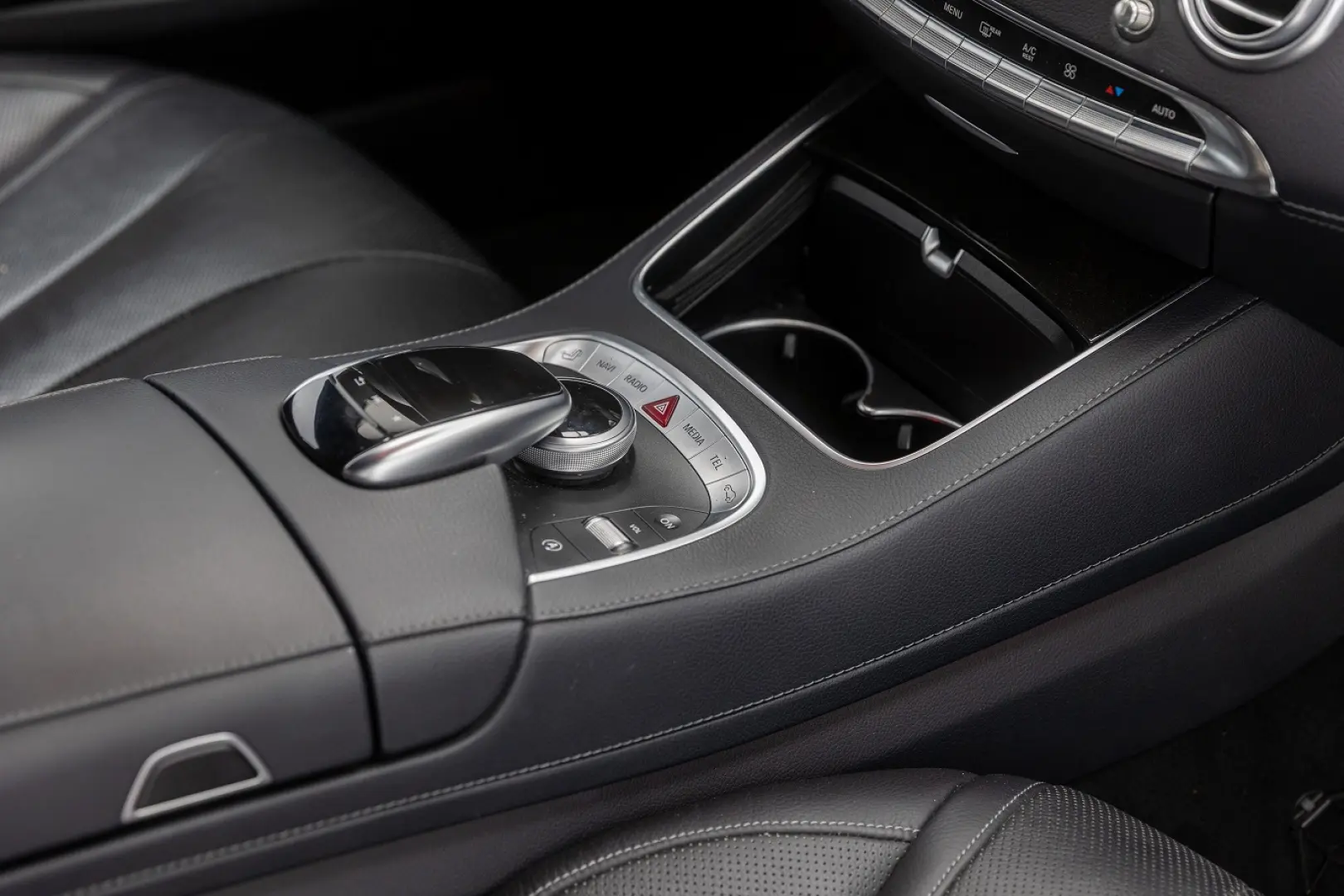 S400 4Matic Coupe - MANUFAKTUR SELENITE GRAY MATT