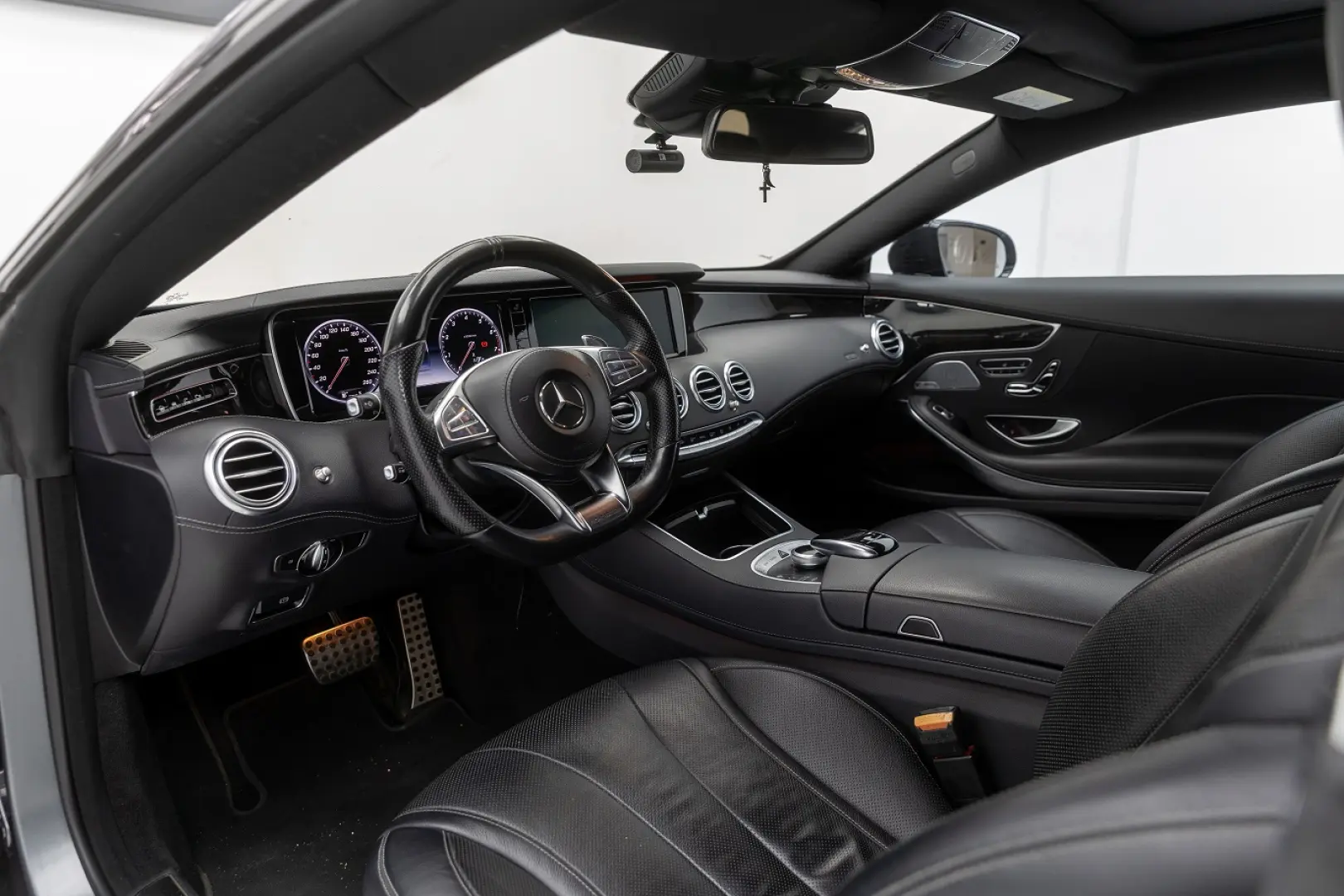 S400 4Matic Coupe - MANUFAKTUR SELENITE GRAY MATT