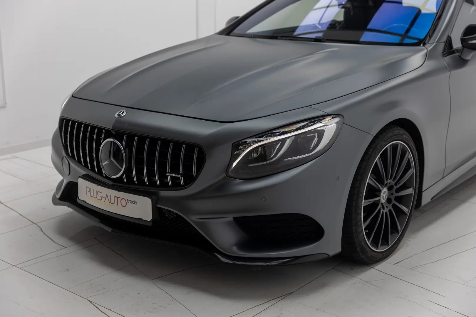 S400 4Matic Coupe - MANUFAKTUR SELENITE GRAY MATT