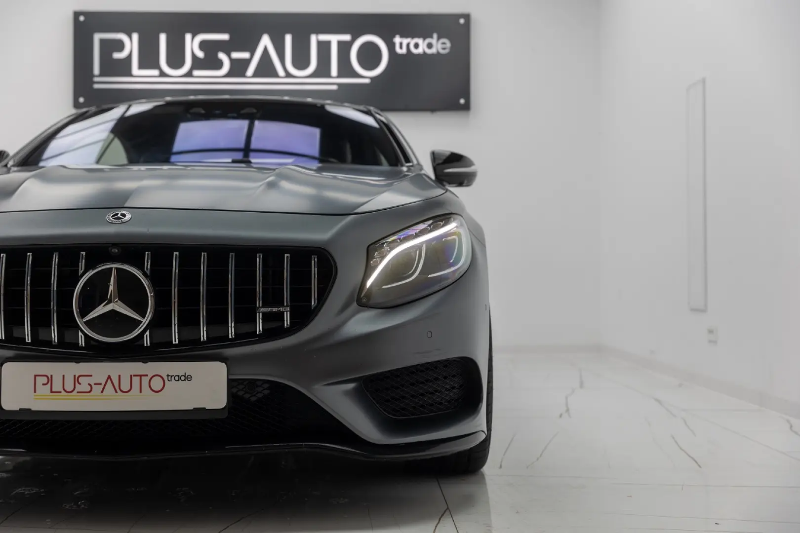 S400 4Matic Coupe - MANUFAKTUR SELENITE GRAY MATT