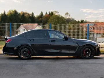 M3 Lim. xDrive Competition