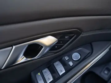 M3 Lim. xDrive Competition