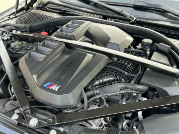 M3 CS xDrive CARBON EU FAHRZEUG 1.Hand