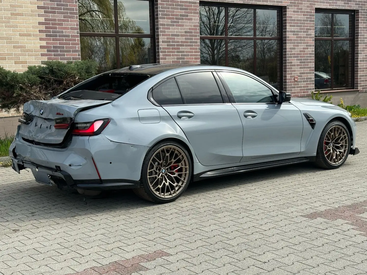 M3 CS xDrive CARBON EU FAHRZEUG 1.Hand