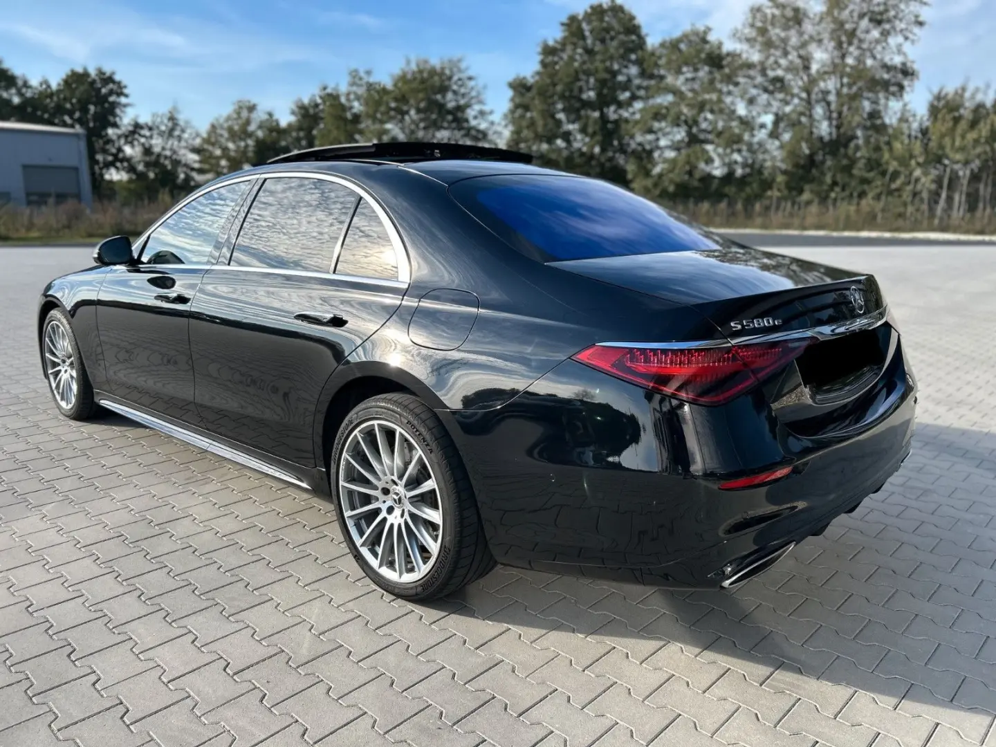 S580e AMG Lang -HUD-Pano-4xBelüSitz-FondTV-360K