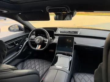 S580e AMG Lang -HUD-Pano-4xBelüSitz-FondTV-360K