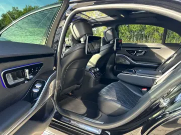 S580e AMG Lang -HUD-Pano-4xBelüSitz-FondTV-360K