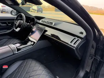 S580e AMG Lang -HUD-Pano-4xBelüSitz-FondTV-360K