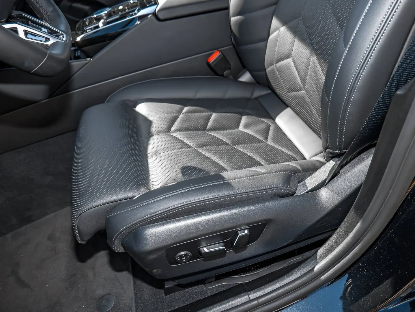 520i Limousine M Sport AHK Pano Standheiz. DA  H