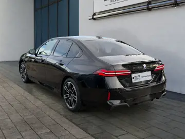 520i M Sport ACC HUD MMRY PANO H&K PANO