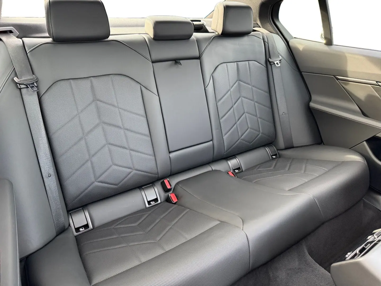 520i M Sport ACC HUD MMRY PANO H&K PANO