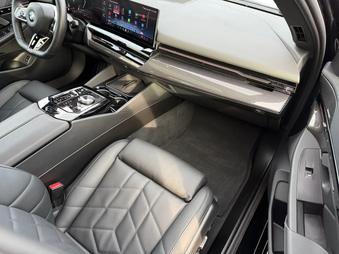 520i M Sport ACC HUD MMRY PANO H&K PANO