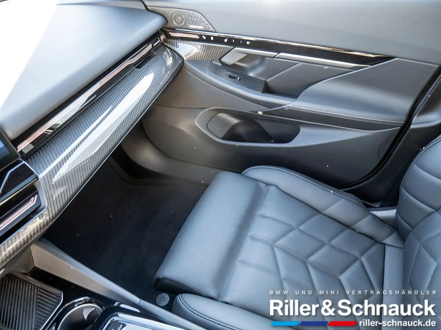 520i M-Sport AHK PANO HUD ACC MEM