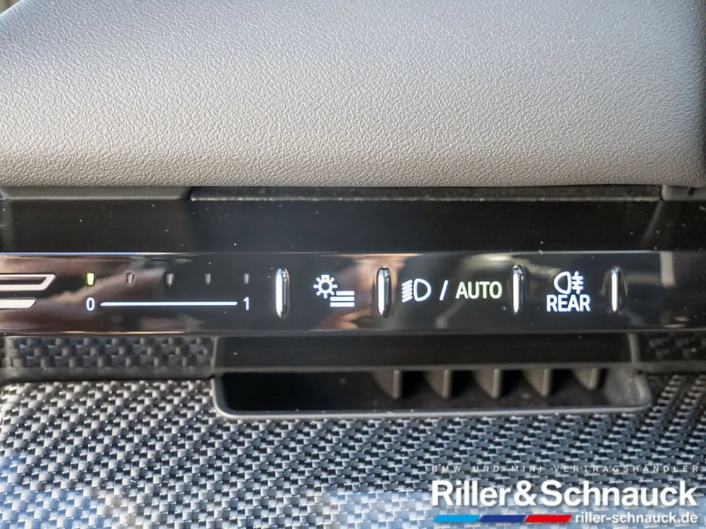 520i M-Sport AHK PANO HUD ACC MEM