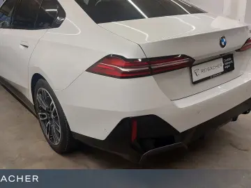 520i A Lim M-Sport Pano AHK 360  Sitzbelü Pano