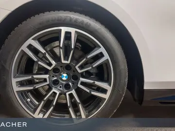 520i A Lim M-Sport Pano AHK 360  Sitzbelü Pano