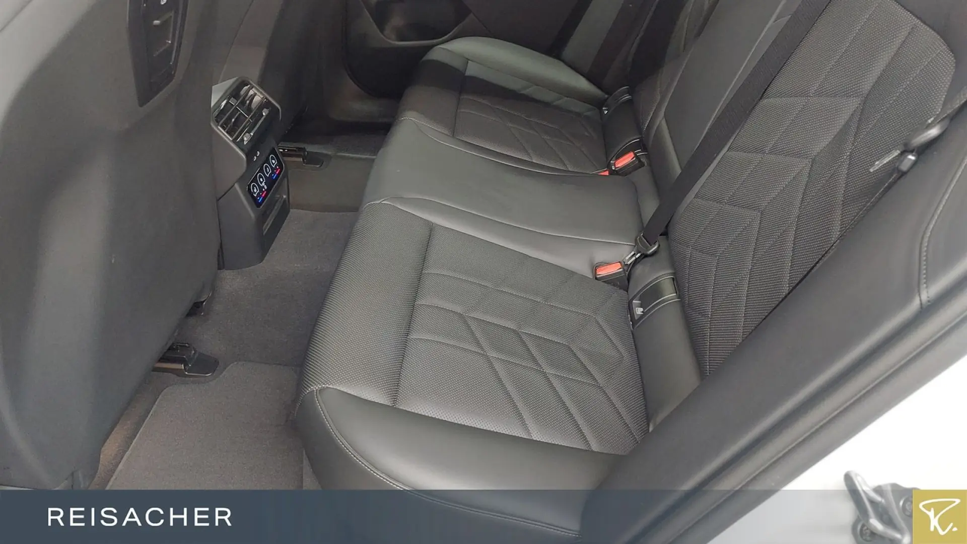 520i A Lim M-Sport Pano AHK 360  Sitzbelü Pano