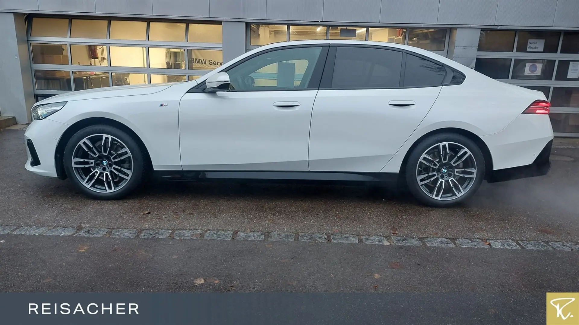 520i A Lim M-Sport Pano AHK 360  Sitzbelü Pano