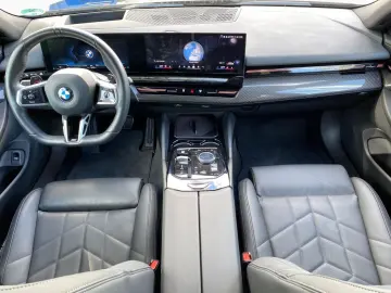 520i Lim M Sport DA PA  HUD HK Standh Pano AdLED