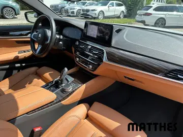 545 e xDrive Limousine M Sport Parkassistent Kom